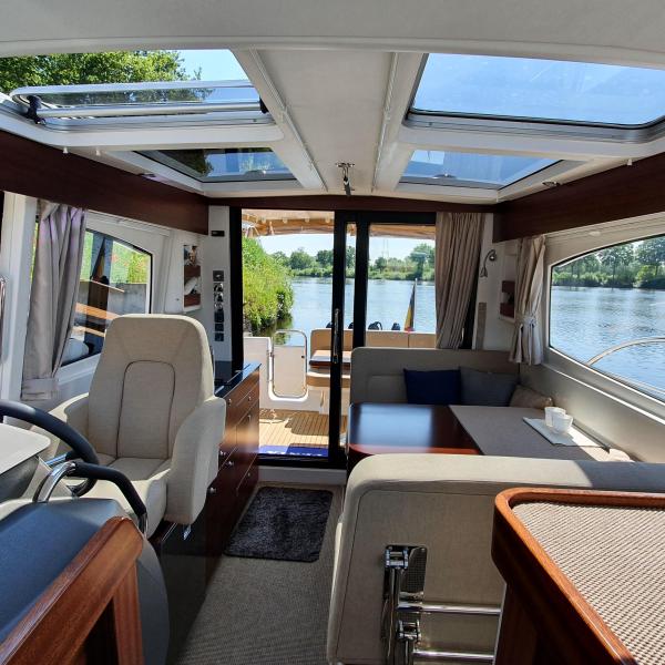 Nimbus305 For Sale 10
